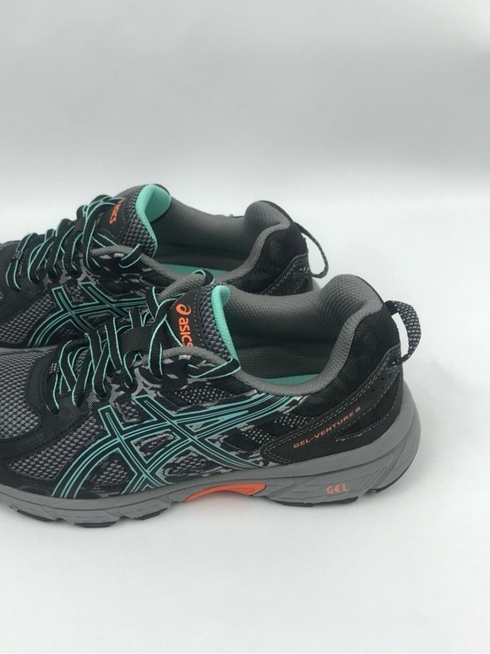 ASICS Women's Athletic Shoes in Teal, Gray and Orange Size 6.5